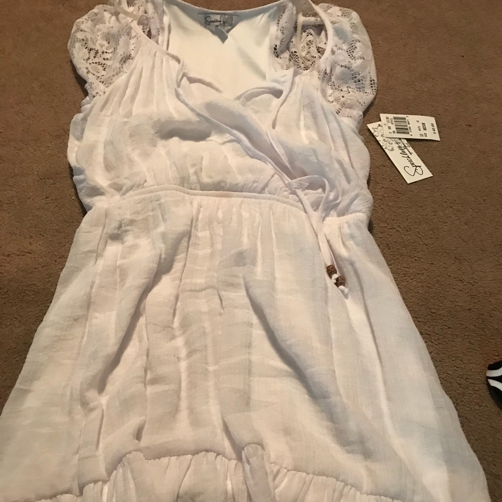 Beautiful white dress sleeveless/ layered